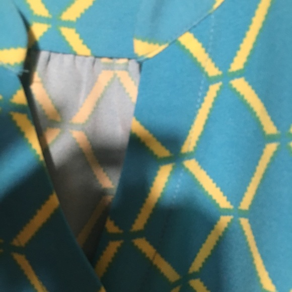 Top - Picture 2 of 3